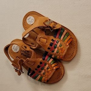 Paloma Huarache sandals size 5.